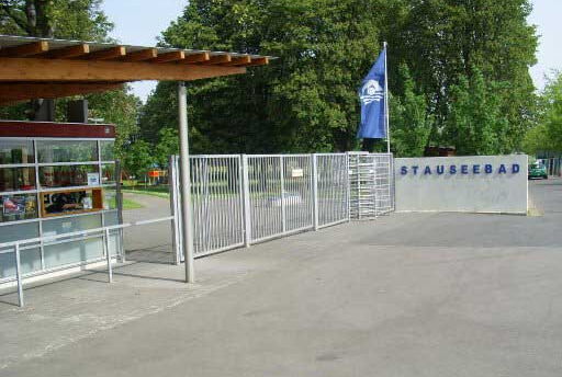 Eingang zum Stauseebad Cossebaude